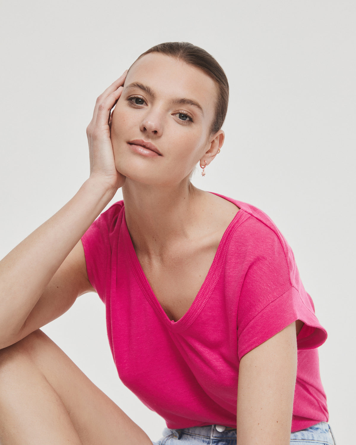 Linen V Neck Tee