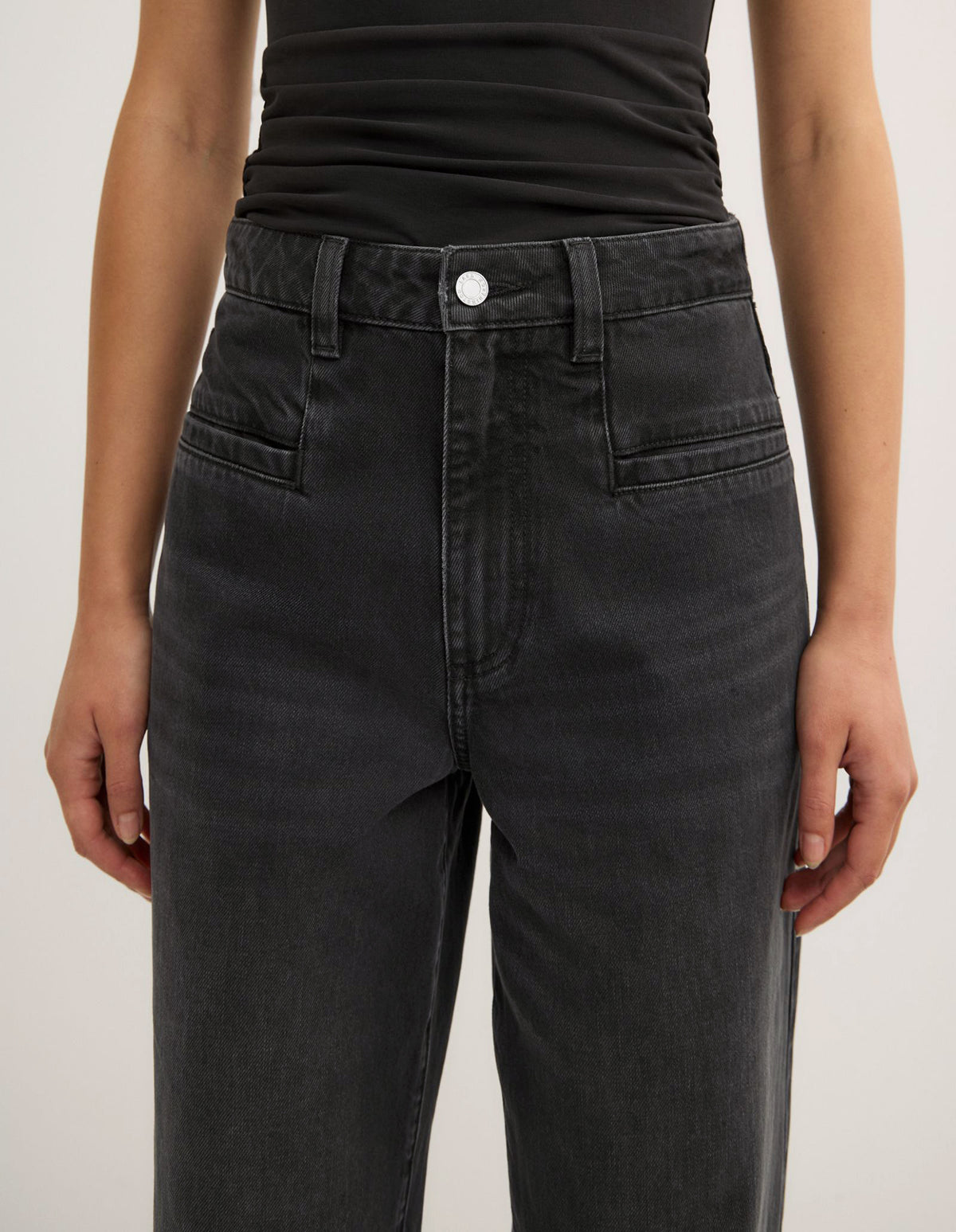Pocket Detail Barrel Jeans
