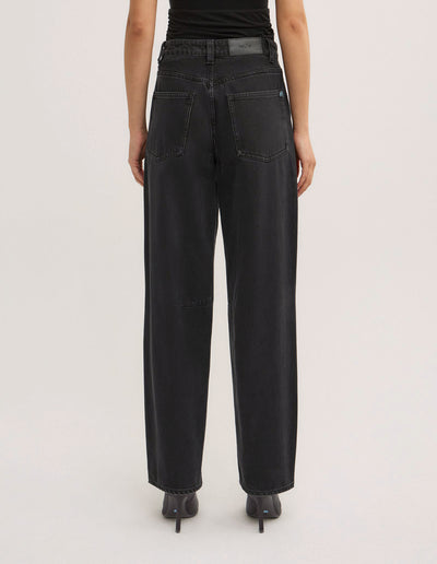 Pocket Detail Barrel Jeans