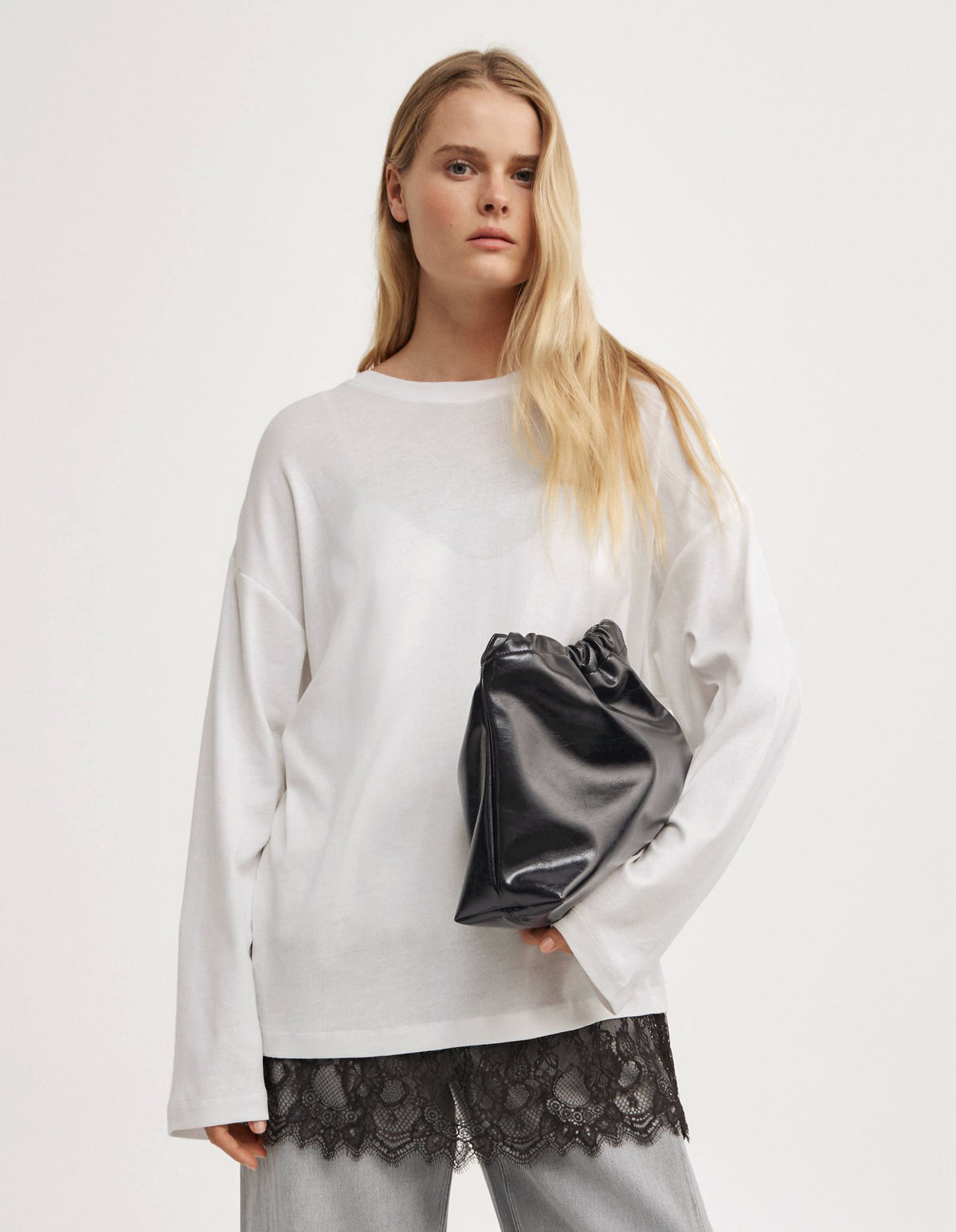 Sabrina Pouch