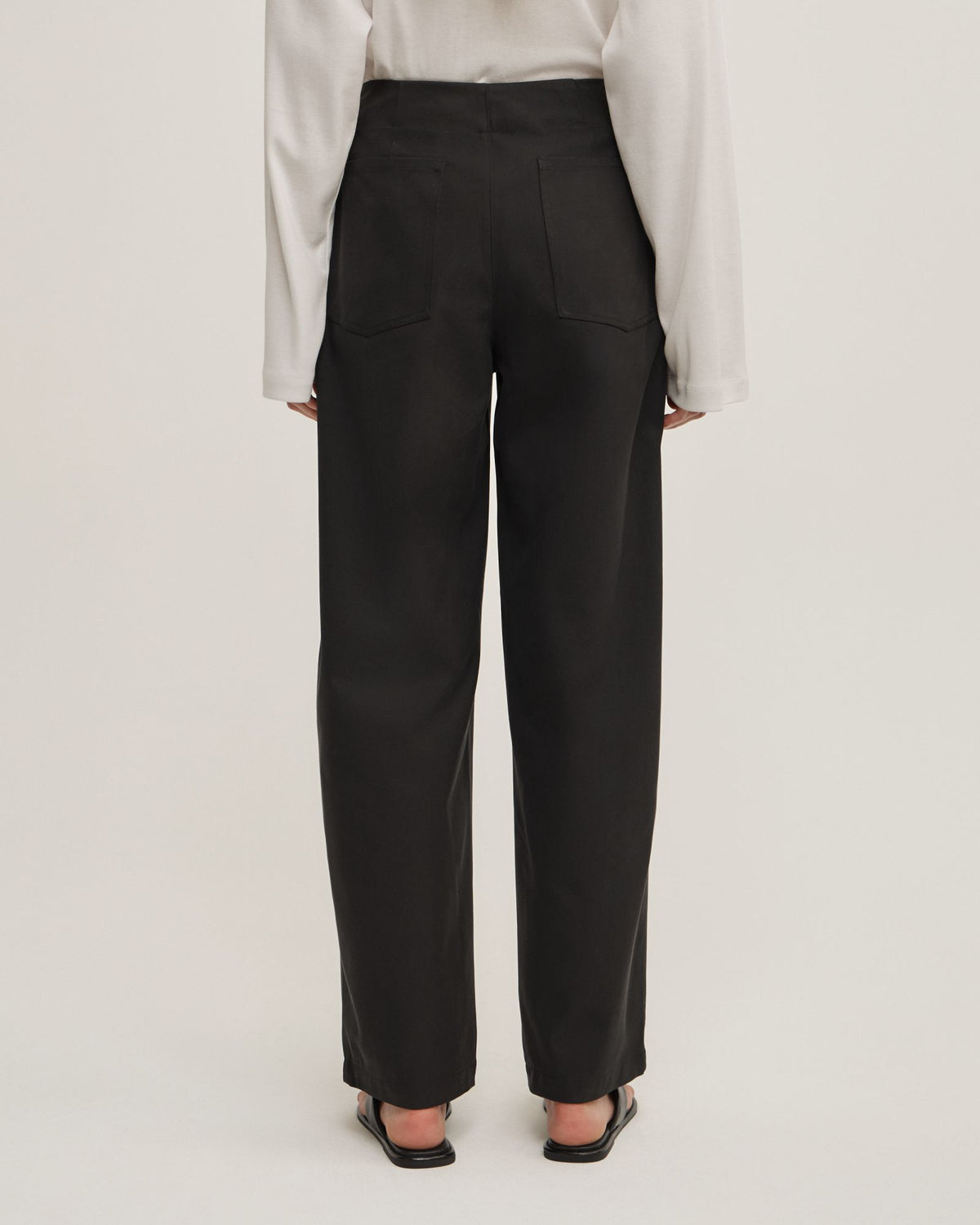 Barrel Leg Pant