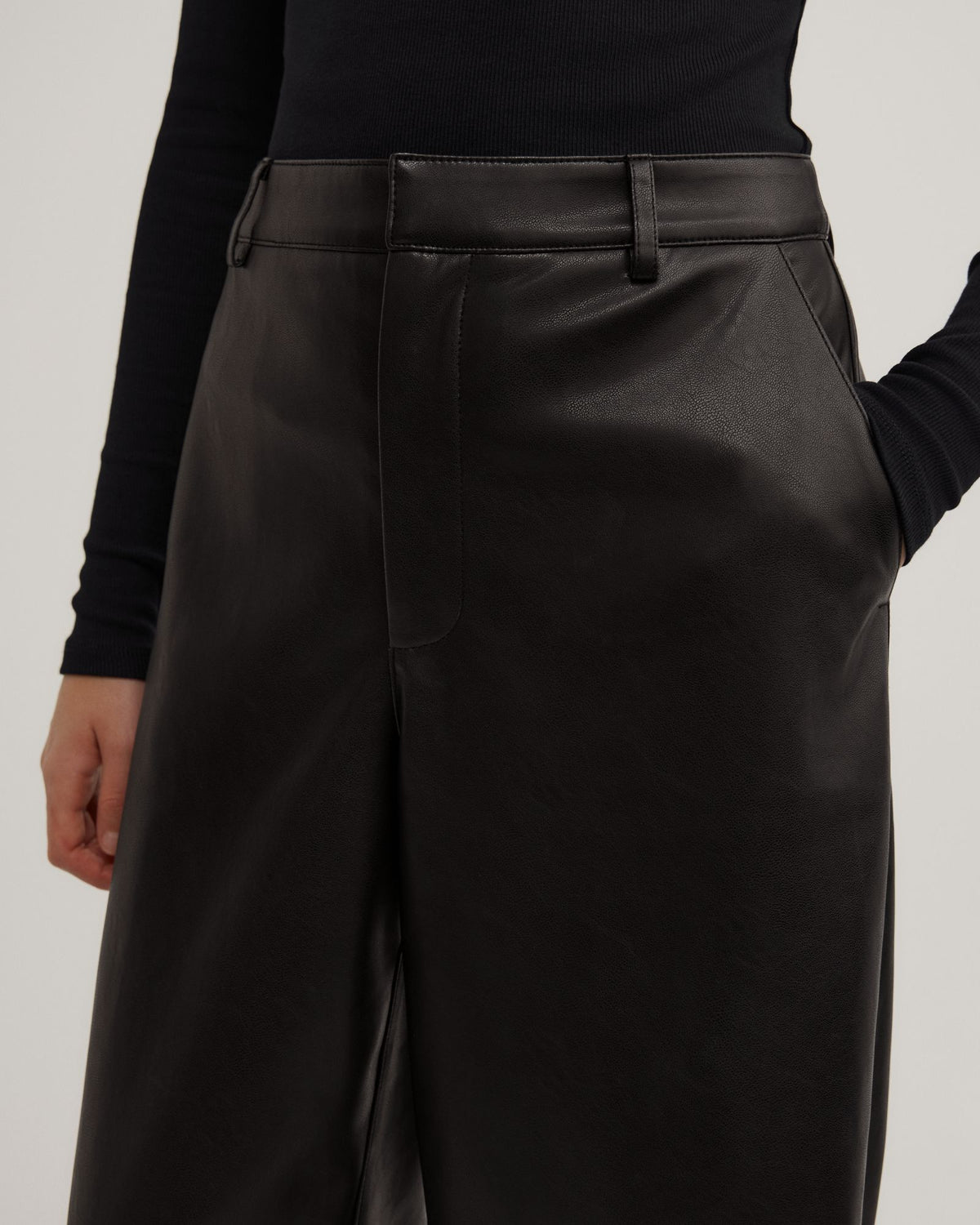 Pu Barrel Trousers