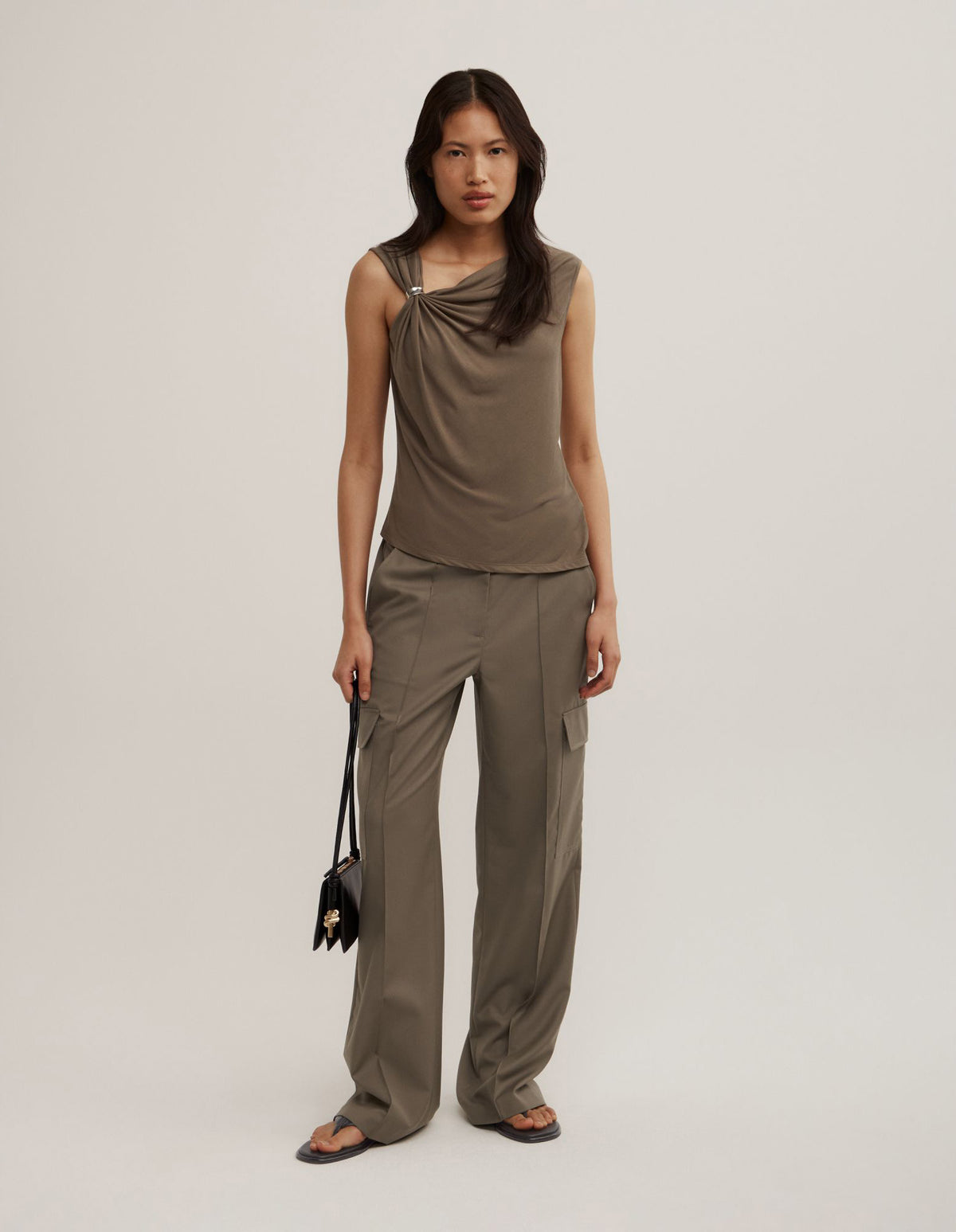 Trim Detail Top