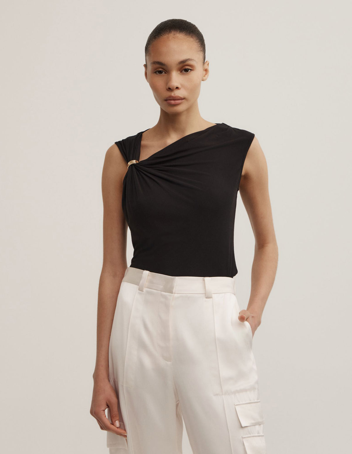 Trim Detail Top