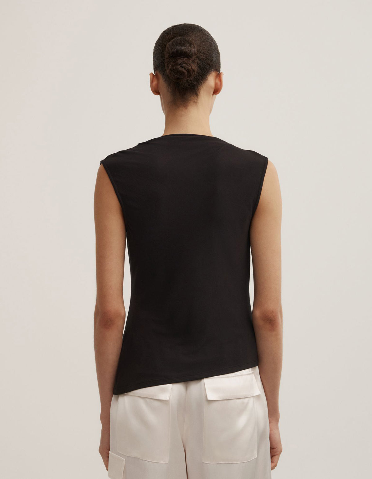 Trim Detail Top