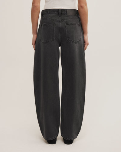 Soft Curve Barrel Jeans