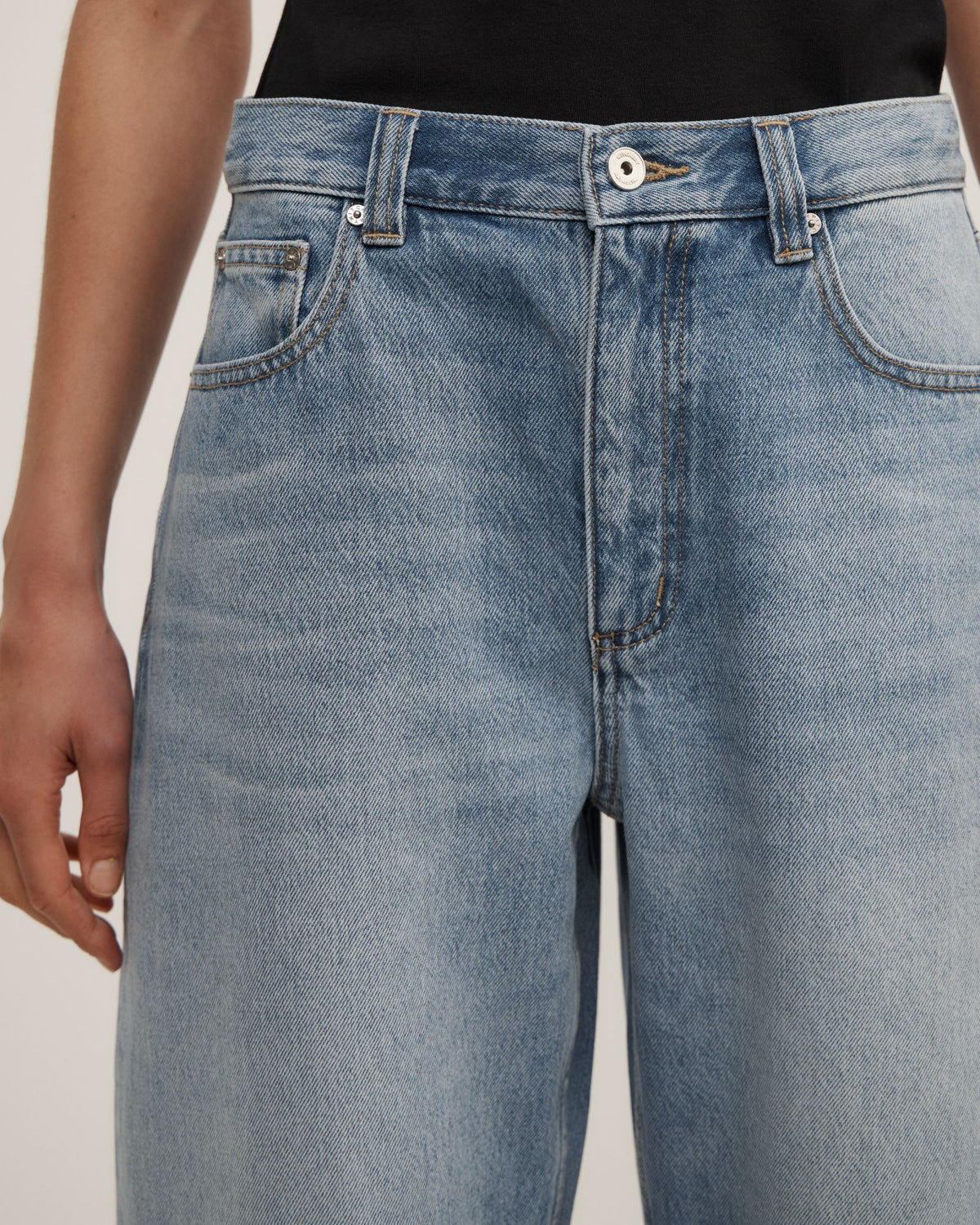 Soft Curve Barrel Jeans