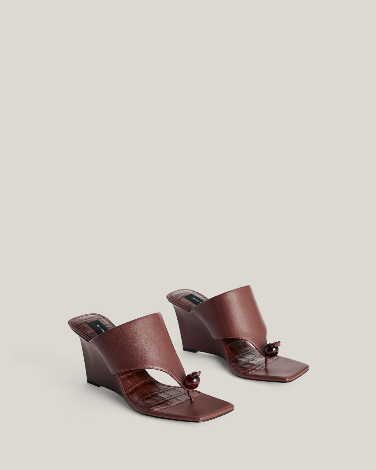 Cassie Bead Wedge